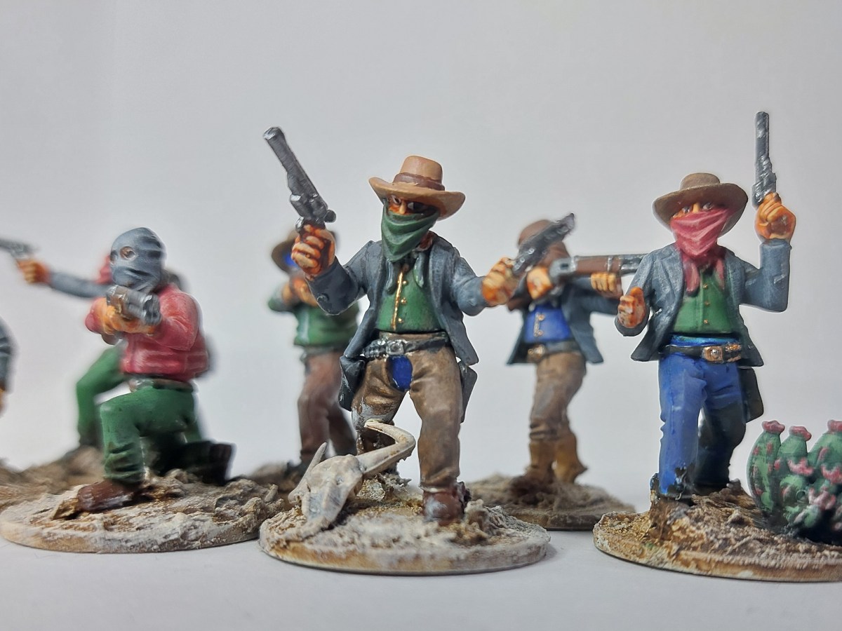 Dead Mans Hand Redux: Building 2 gangs from the starter&nbsp;set